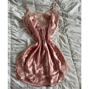 Vintage Gold Label Victorias Secret Ballerina Pink Lace Coquette Slip Dress M